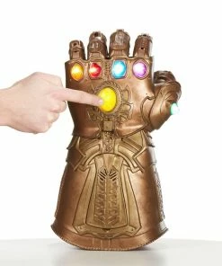 Best Sale ❤️ Hasbro - Legends Series Guanto Dell'infinito Articolato Elettronico Dimensioni Reali Replica 1:1 Thanos Avengers Infinity War Hasbro ???? -hasbro Sales Store guanto infinito 2