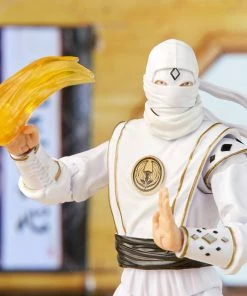 Brand new ???? Hasbro - Lightning Collection Morphed Daniel LaRusso White Crane Ranger Power Rangers X Cobra Kai Ligtning Collection Action Figure 15 Cm ???? -hasbro Sales Store x hasf7768 k